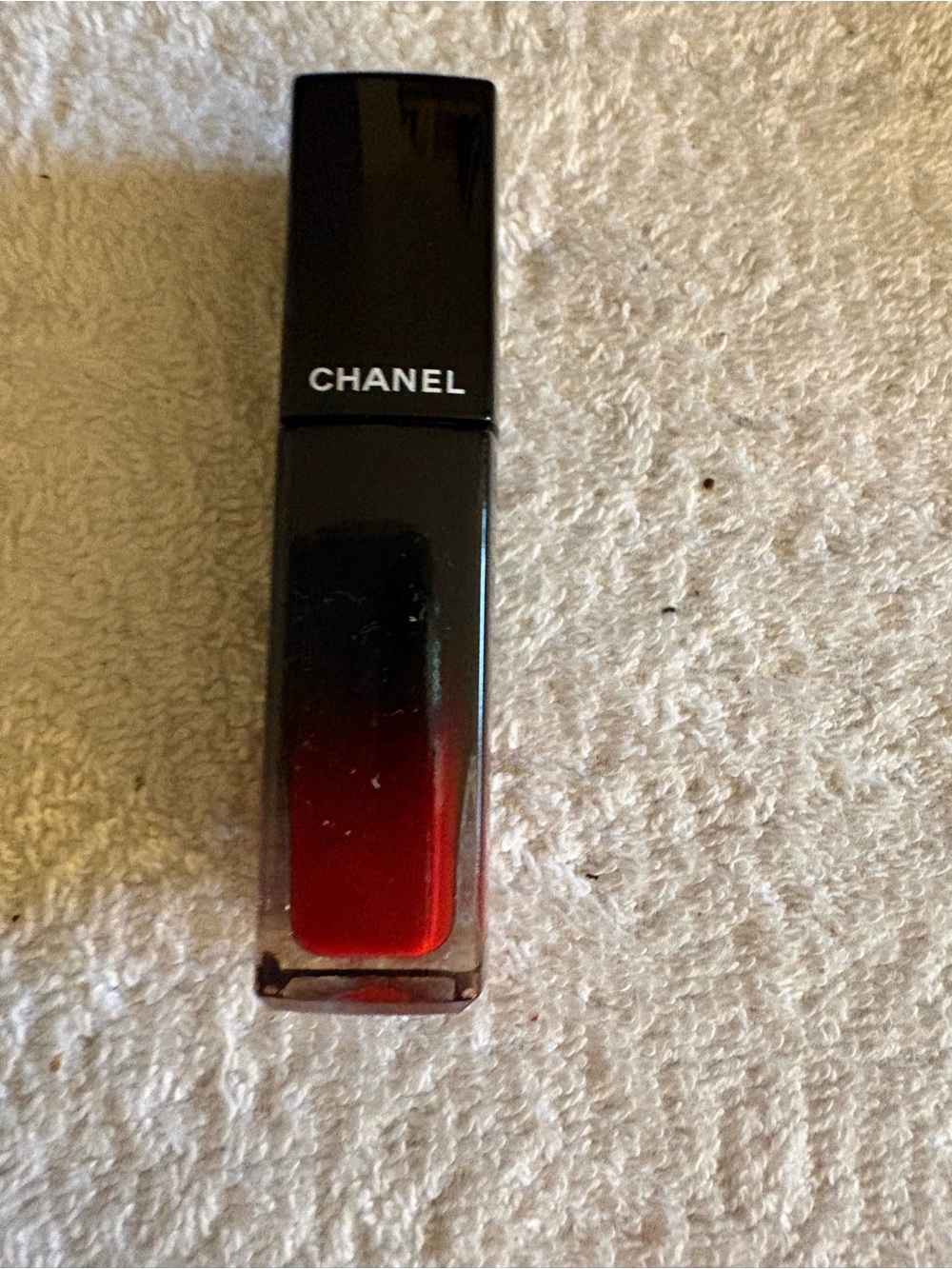 Rouge Allure 73 invicible